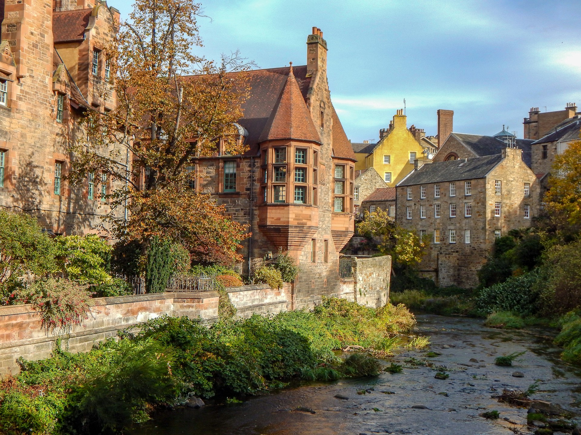 Read more about the article The Soulful 7 Day Scotland Itinerary: Castles, Countryside, and Coastal Adventures