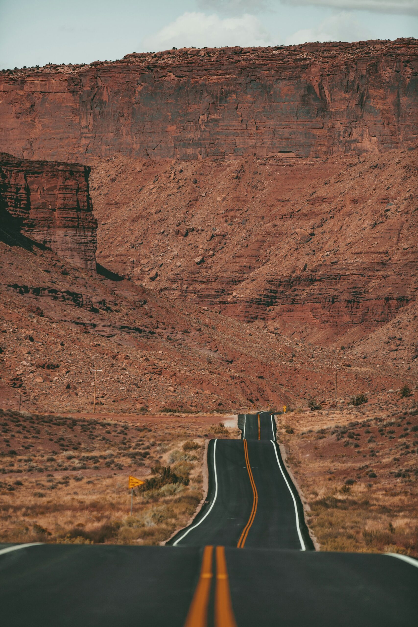 5 Days Utah Itinerary | Exploring the Best of the Beehive State 3 jake nackos qtuAqxnOSiU unsplash scaled
