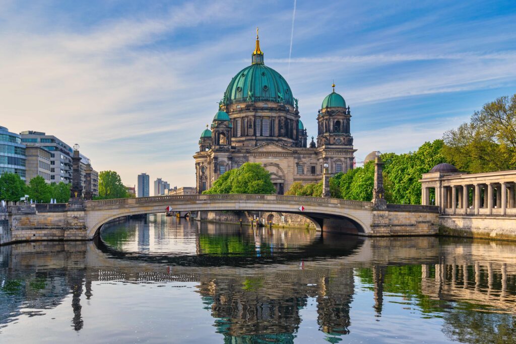 A Real Two Week Europe Itinerary - 14 Days, 4 Countries, 1 Wildly Beautiful Blur 8 berlin 1 compressed