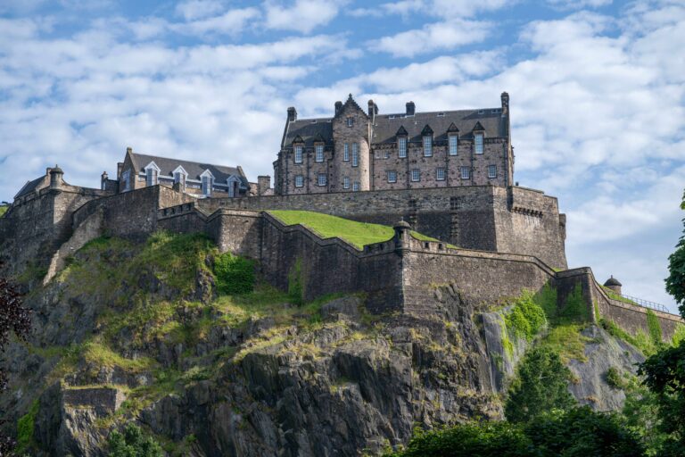 Amazing One Day in Edinburgh | A Whirlwind of Stone, Soul, and Stories